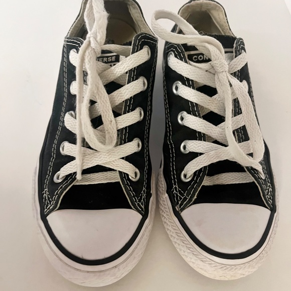 Converse low tops size 1 - Picture 4 of 14